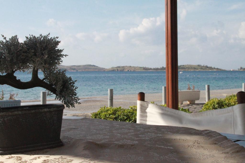 Foca Kumsal Hotel מראה חיצוני תמונה