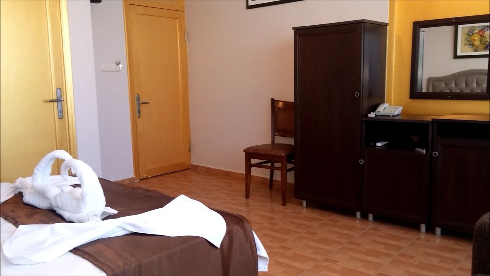 Foca Kumsal Hotel מראה חיצוני תמונה