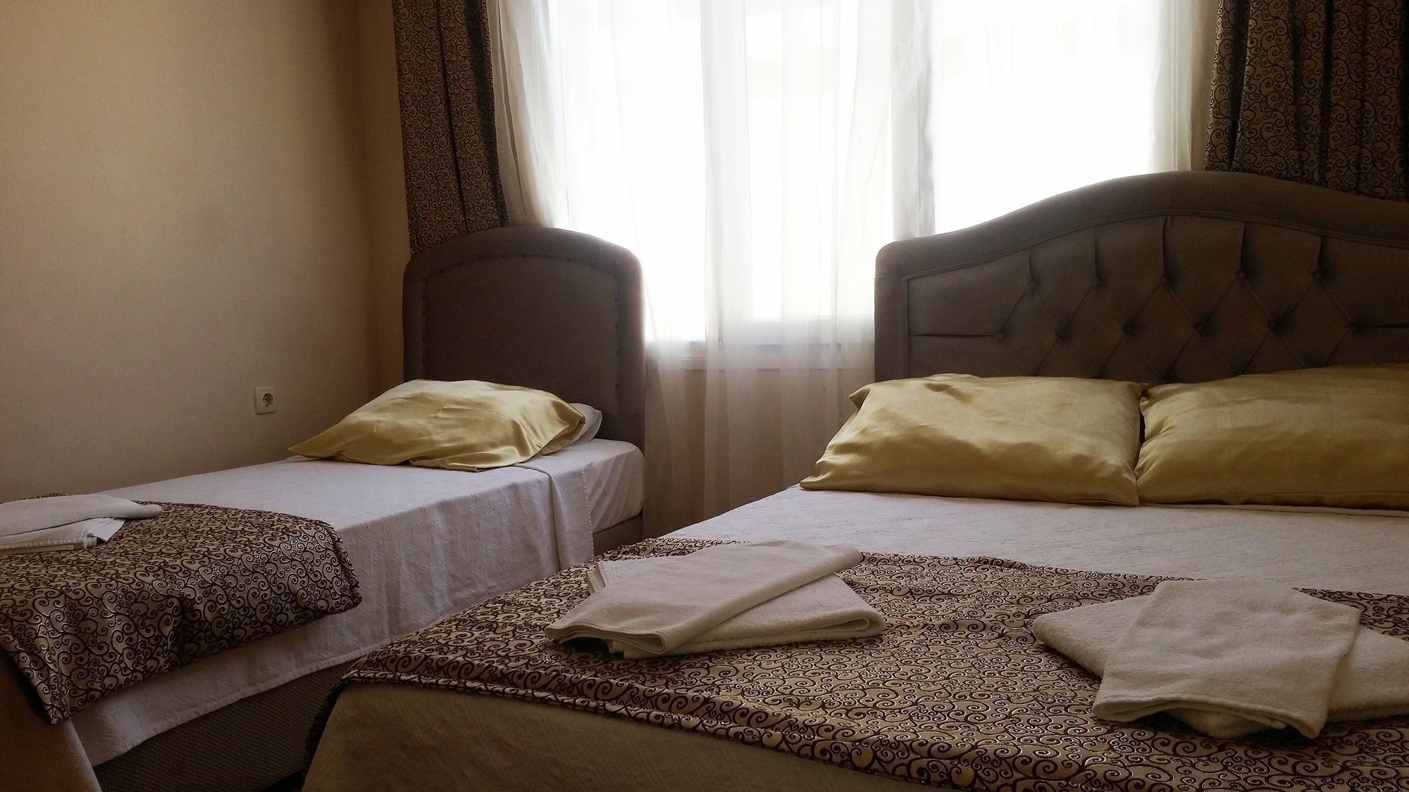Foca Kumsal Hotel מראה חיצוני תמונה