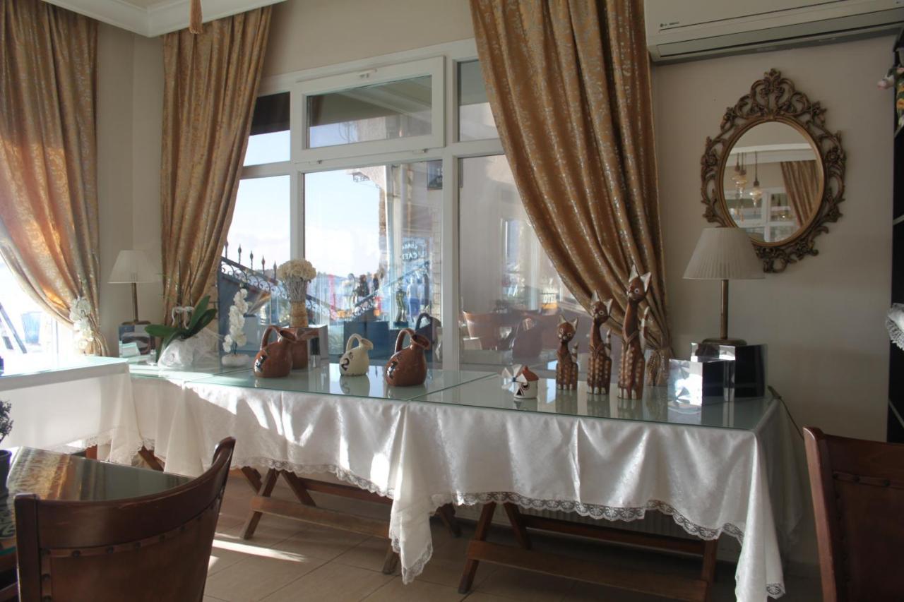 Foca Kumsal Hotel מראה חיצוני תמונה