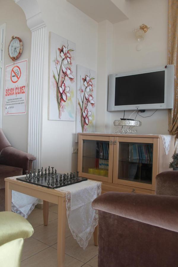 Foca Kumsal Hotel מראה חיצוני תמונה